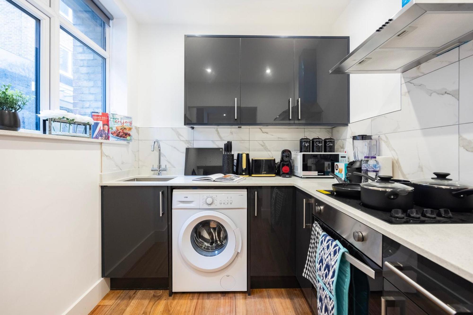 Block Of Apartments In Croydon ,Long Stays , Weekly & Monthly Offers , Contractors , Relocations , Leisure & Family Stays Exterior foto